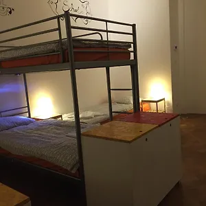 1bed4u 2hostel 프라하